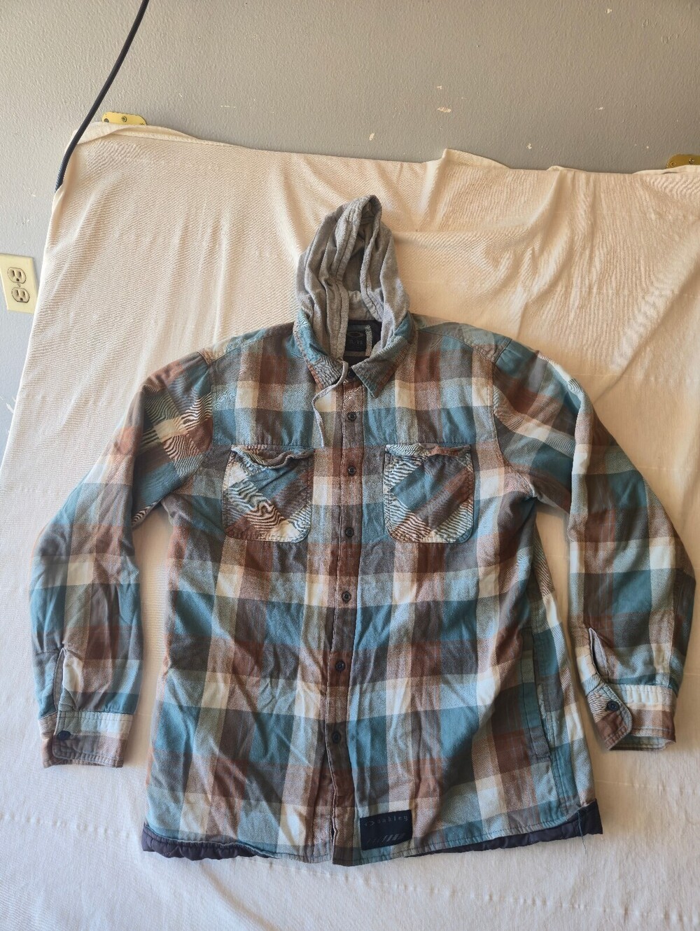 Oakley XL Hooded Flannel Shirt Jacket in Blue and Brown Plaid